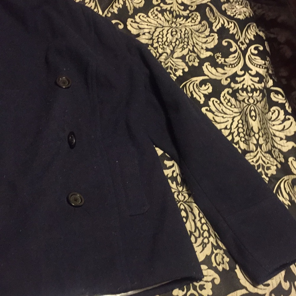 Coat - Picture 3 of 4